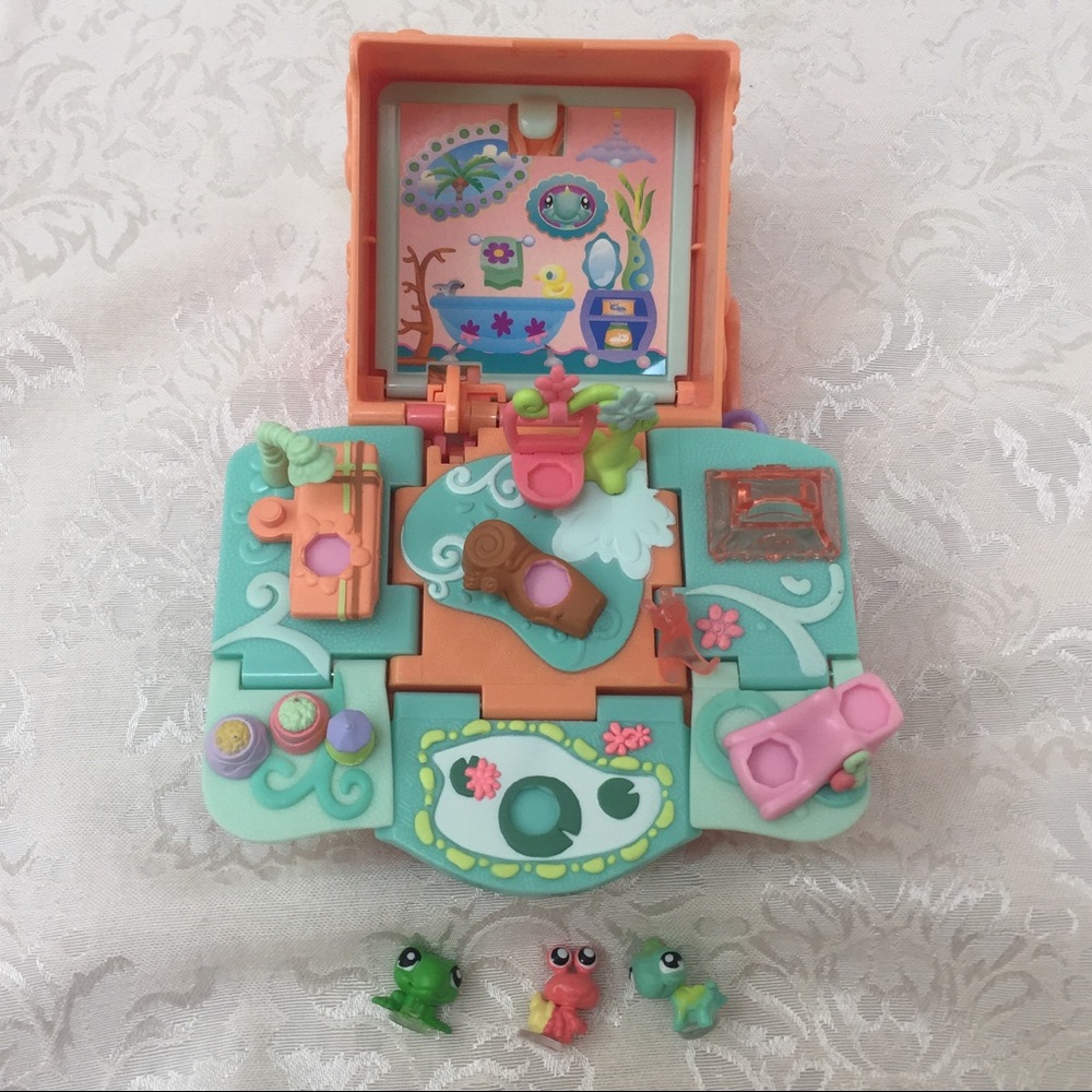 Littlest Pet Shop Teeniest Tiniest Pet Shop